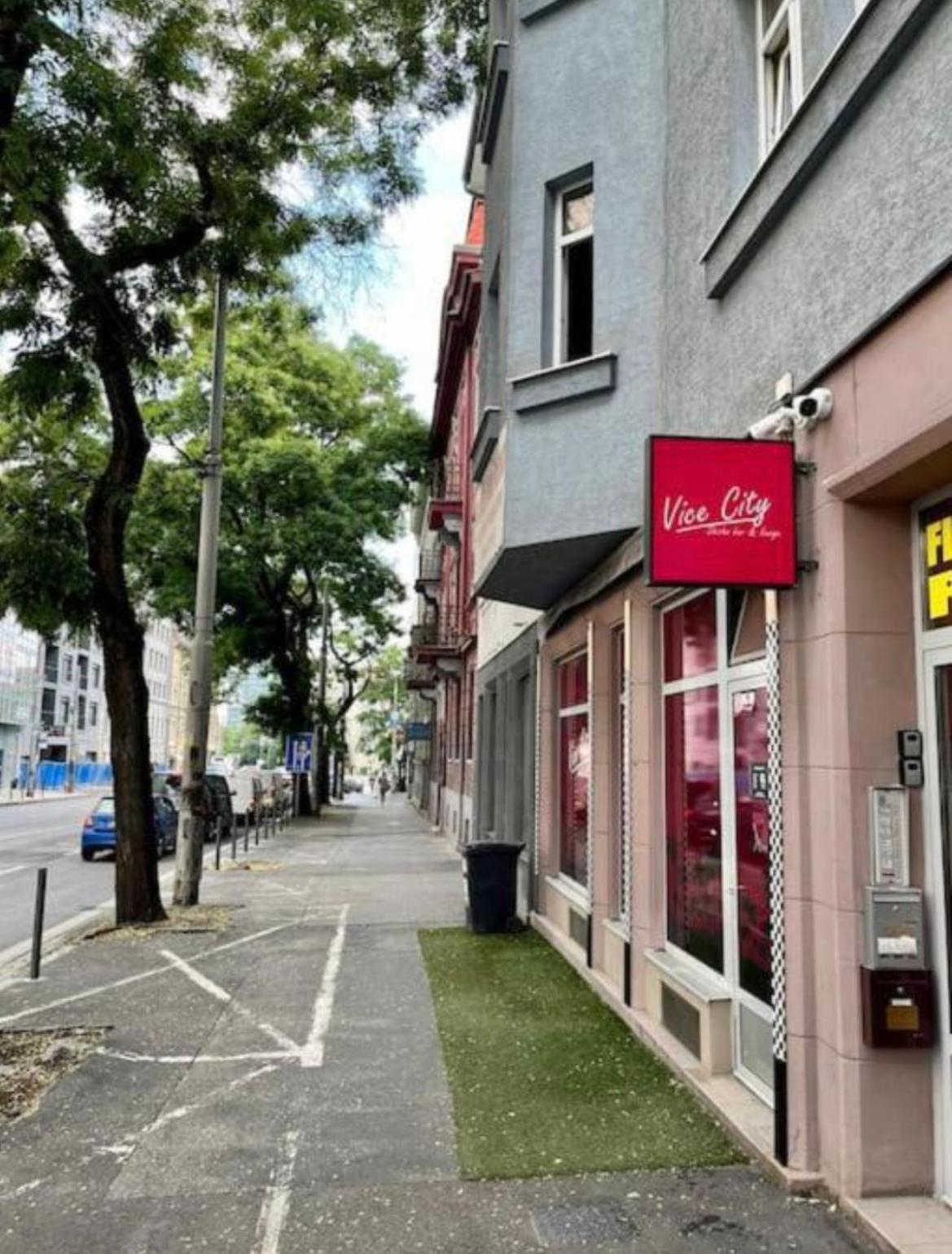 דירות ברטיסלאבה Plaza De Luxe מראה חיצוני תמונה