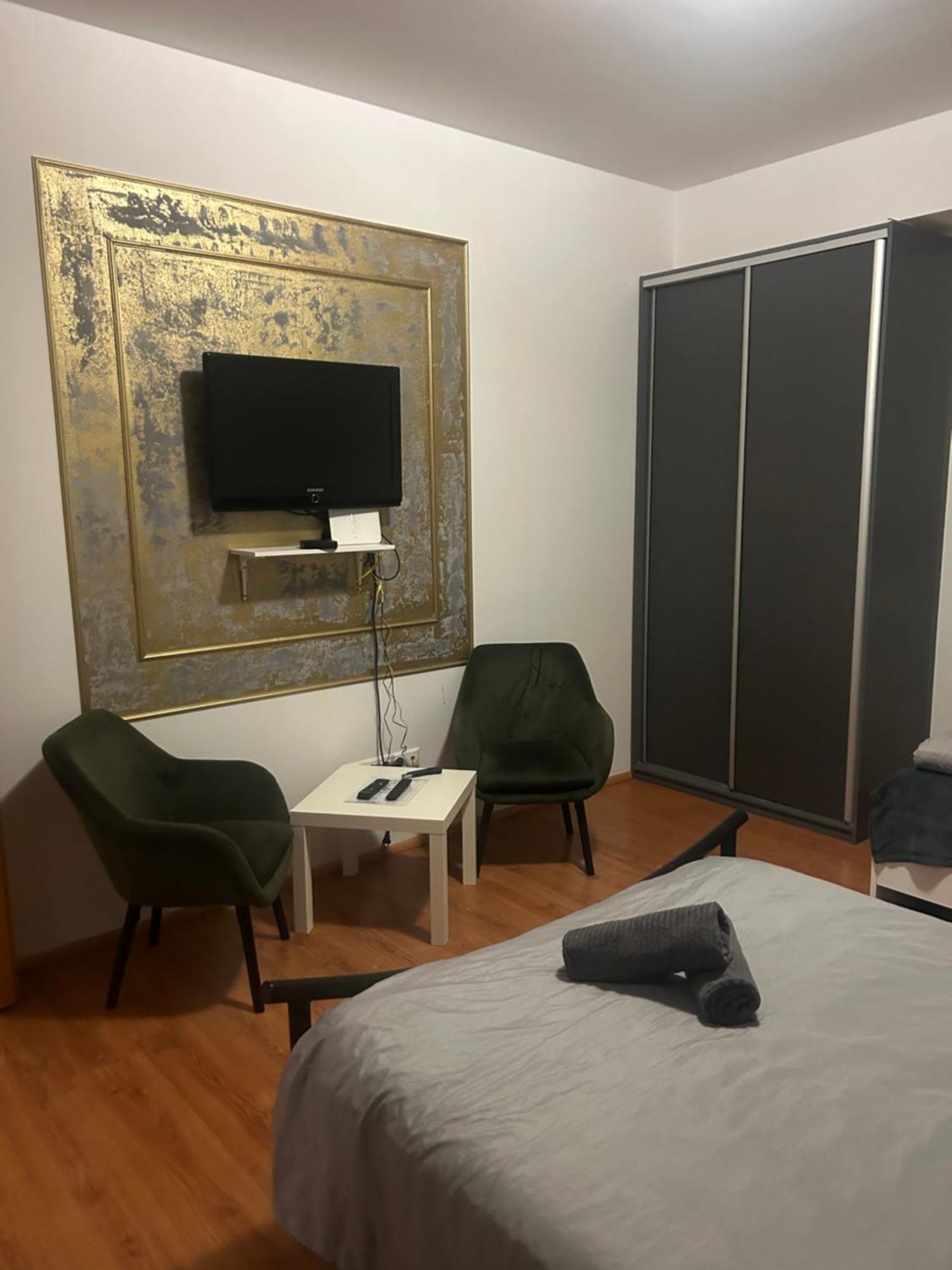 דירות ברטיסלאבה Plaza De Luxe מראה חיצוני תמונה